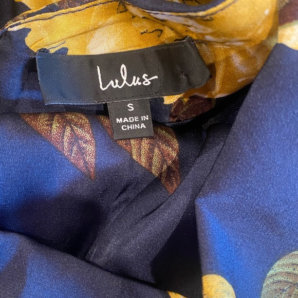 Lulu’s Sleek Blooms Maxi Dress - Picture 3 of 5